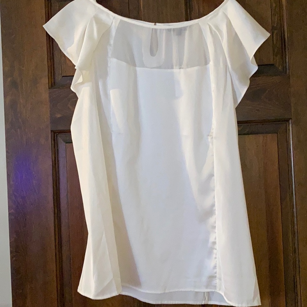 NWT Express Ivory Top w/sheer detail and detailed arm, key hole back.